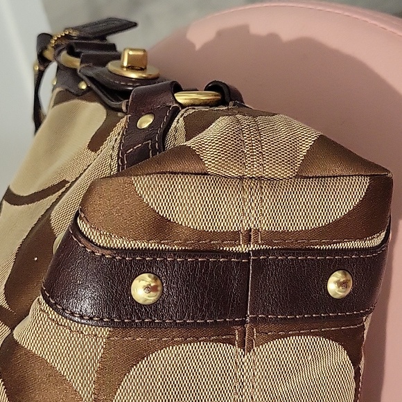 110.Coach should bag - Picture 15 of 15